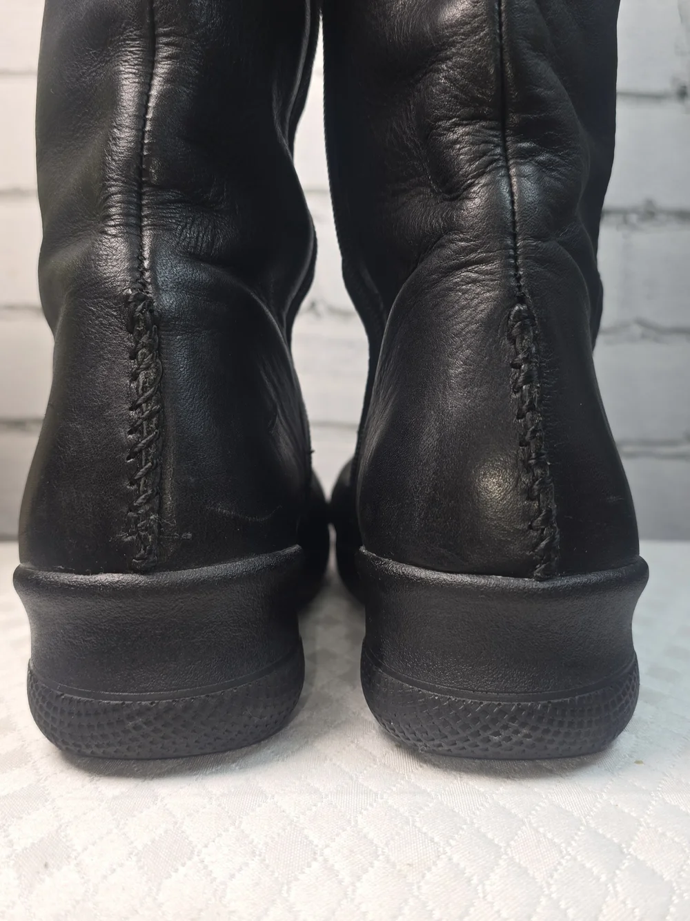 Keen Bern baby black leather knee-high boots wedge heel buckle womens 9
